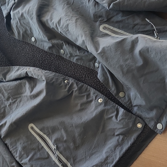 Old Navy Men's Black Shirt Jacket - Picture 6 of 6